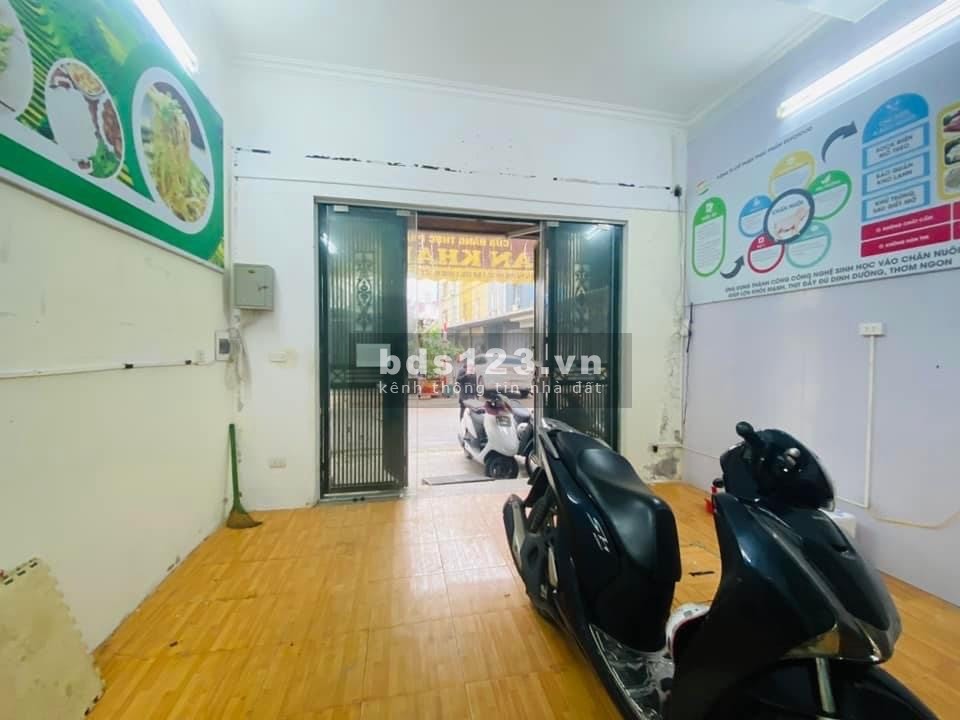 VIP phố Trịnh Đình Cửu - Mặt chợ kinh doanh - Vỉa hè, ô tô đỗ. DT 33M2, nhỉnh 7 tỷ
