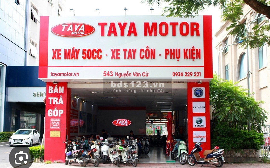 Showroom mặt đường 690m2 tại Nguyễn Văn Cừ, Long Biên, HN