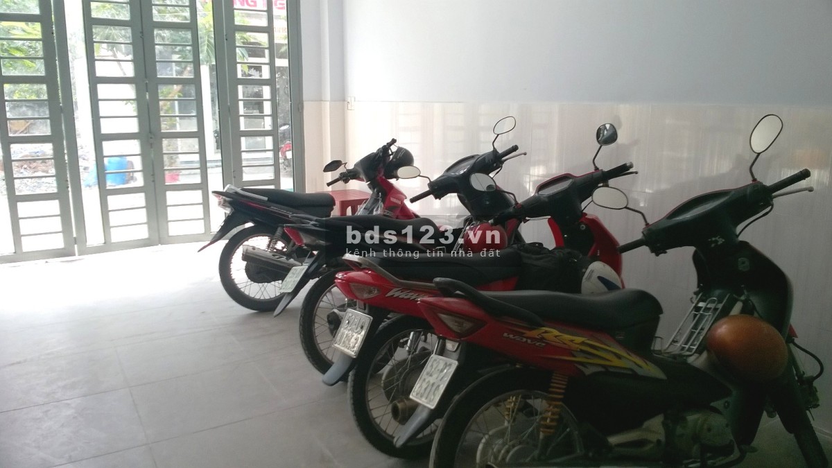 Phòng trọ dành cho gia đình giá rẻ đường Lê Trọng Tấn, Tân Phú