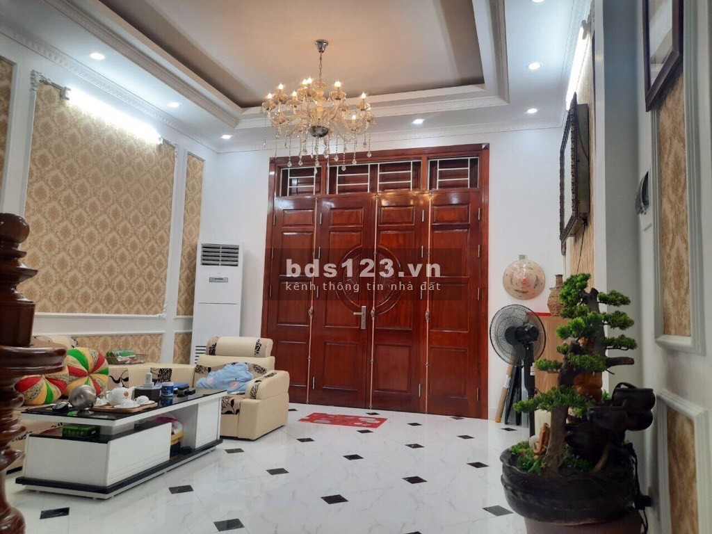 Bán nhà Tứ Liên, nhà dân xây còn siêu mới, 46m2, 6,25 tỷ