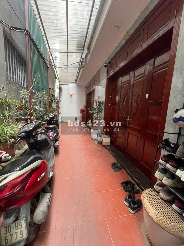 Bán nhà Tứ Liên, nhà dân xây còn siêu mới, 46m2, 6,25 tỷ