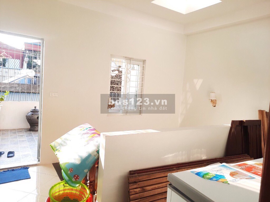 Bán nhà Tứ Liên, nhà dân xây còn siêu mới, 46m2, 6,25 tỷ