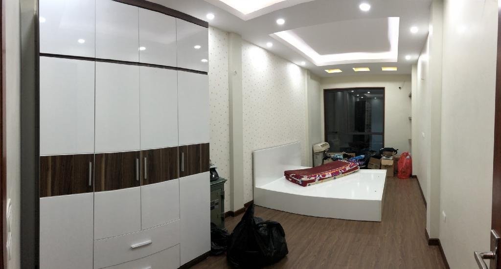 Bán nhà trung tâm Đống Đa, 30m ra ô tô tránh, 5 tầng kiên cố