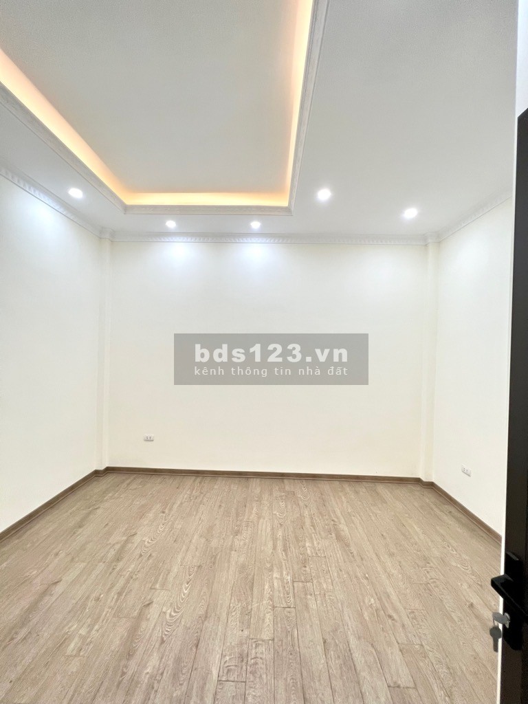 Bán nhà mặt Ngõ Quỳnh, 4Tầng, đúc BTCT kiên cố, 35m2, giá 5.1 tỷ còn thương lượng