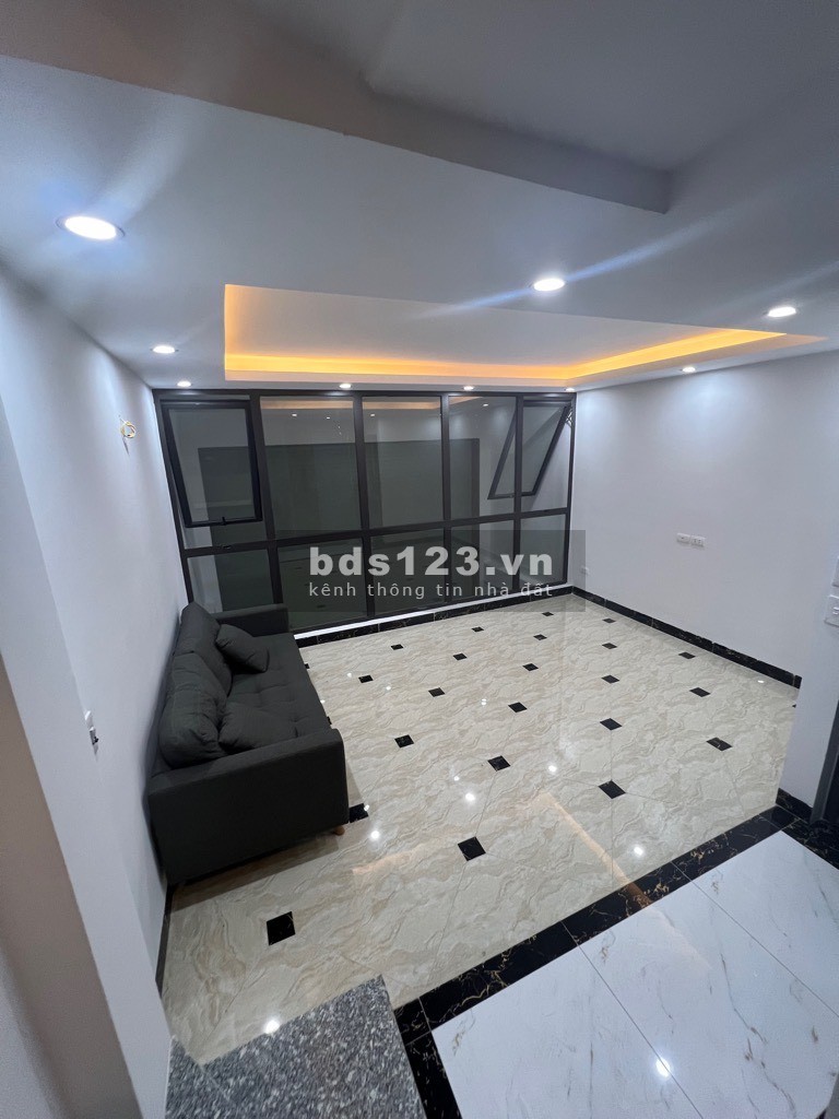 Bán nhà Ngô Thì Nhậm Hà Đông, 50m2 x 5 tầng - 6 ngủ, ngõ thông ô tô 30m Giá nhanh 6.3tỷ