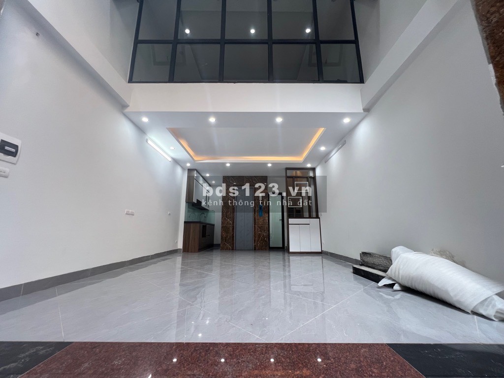 Bán nhà Ngô Thì Nhậm Hà Đông, 50m2 x 5 tầng - 6 ngủ, ngõ thông ô tô 30m Giá nhanh 6.3tỷ