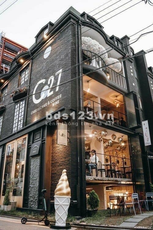 Cho thuê nhà 3 tầng 2 mặt tiền đường Lý Tự Trọng - Hải Châu, TP. Đà Nẵng (Sử dụng 440M2)