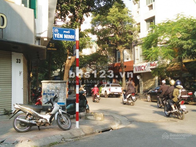 Giảm 15 tỷ, chính chủ cần bán gấp 235m đất, Mặt Phố Yên Ninh, Quận Ba Đình, Hà Nội