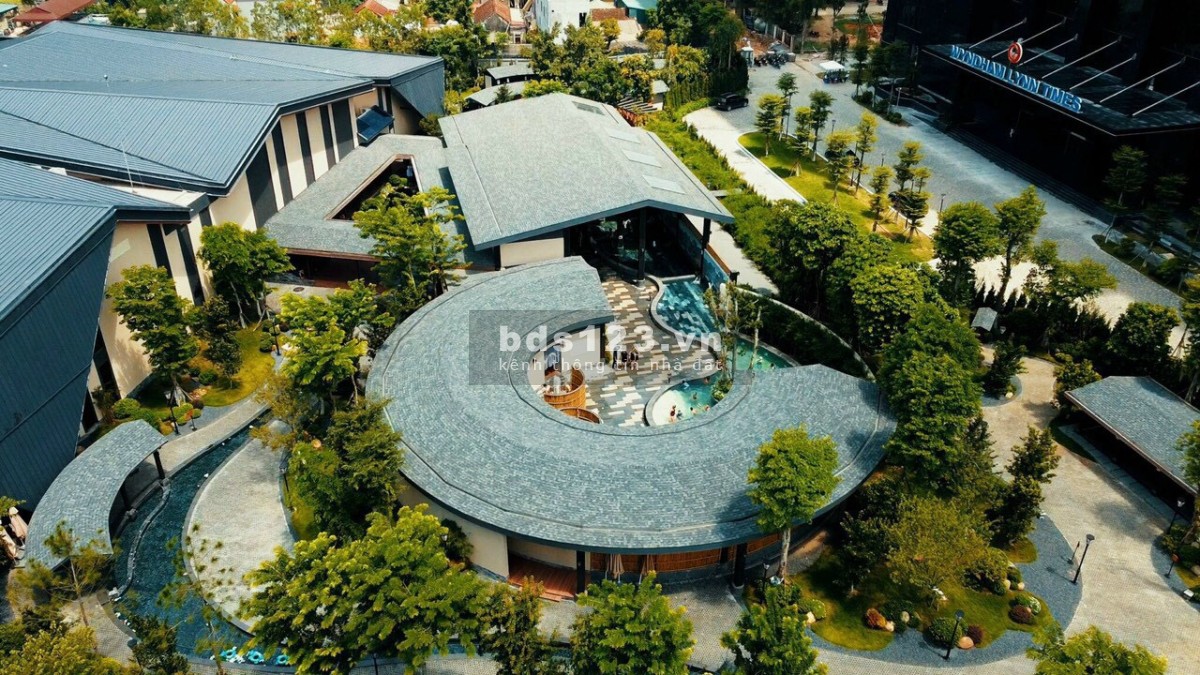 Dinh thự khoáng nóng ven đô Lynntime Wyndham Thanh Thuỷ .
