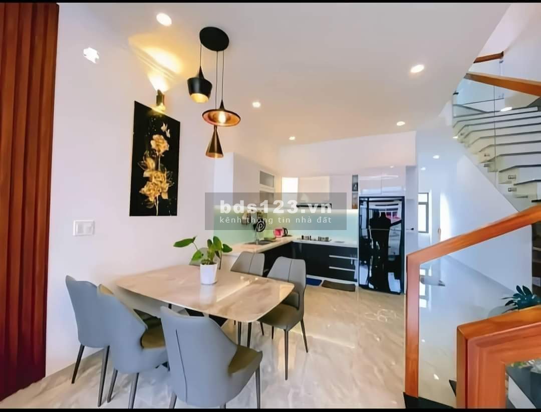 Cần bán gấp nhà Trịnh Như Khuê, xã Bình Chánh, huyện Bình Chánh