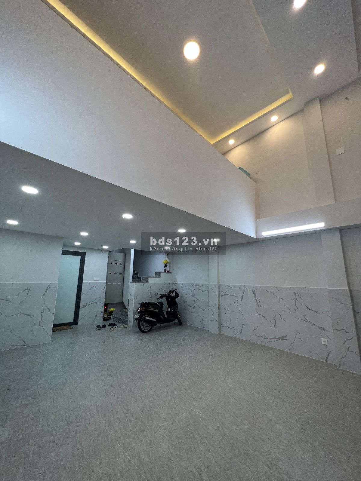 Cho thuê phòng trọ đường Nguyễn Trãi, Quận 5. Giá rẻ. Full nội thất cao cấp