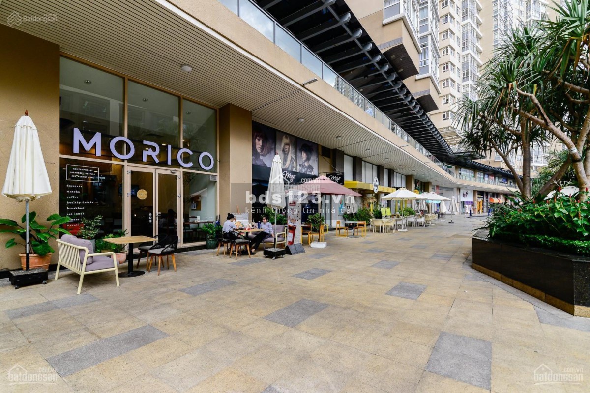 Cho thuê 2 phòng ngủ Saigon Pearl, lầu cao view đẹp, nội thất cao cấp giá 18 triệu/tháng