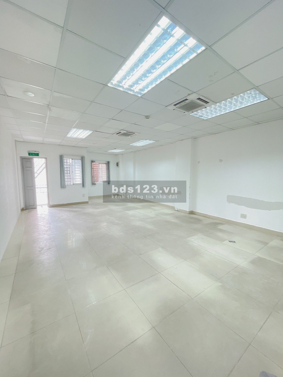 Cho thuê văn phòng 45m2 tại Lê trung Nghĩa, Tân Bình