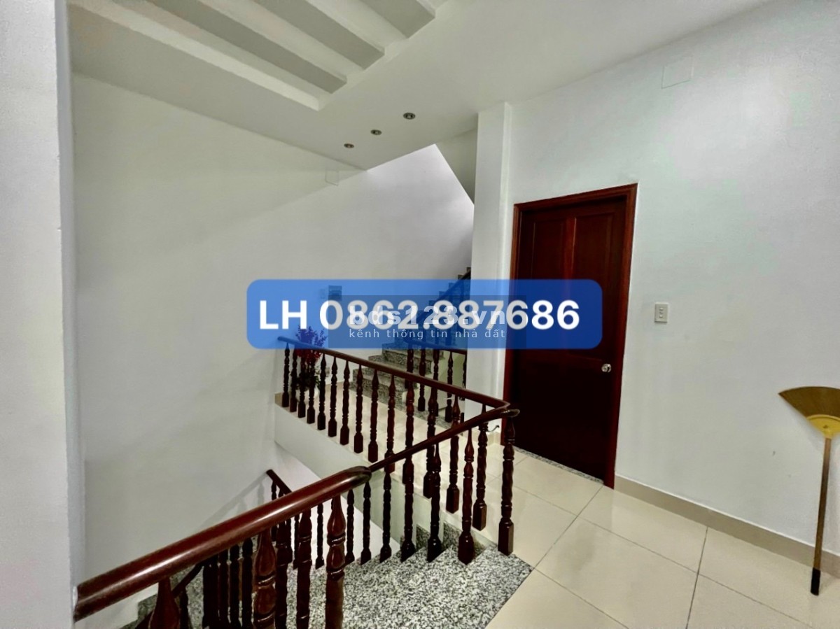 Bán nhà quận 2, 3 tầng mới đẹp, DT 120m2, giá 9.3 tỷ TL, đường Số 2, phường Cát Lái, quận 2