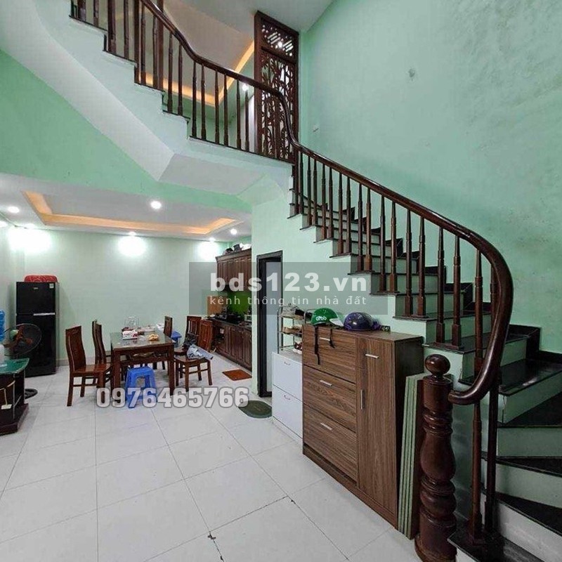 Bán nhà ngõ 298 Ngọc Hồi, hàng xóm Linh Đàm, ngõ thông, 35m, 5 tầng, 3.7 tỷ