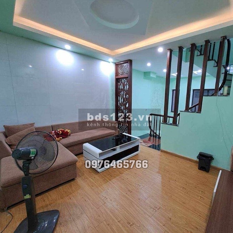 Bán nhà ngõ 298 Ngọc Hồi, hàng xóm Linh Đàm, ngõ thông, 35m, 5 tầng, 3.7 tỷ