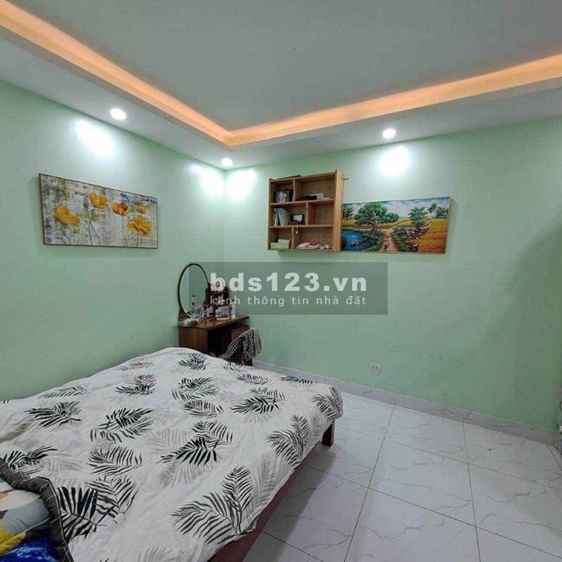 Bán nhà ngõ 298 Ngọc Hồi, hàng xóm Linh Đàm, ngõ thông, 35m, 5 tầng, 3.7 tỷ