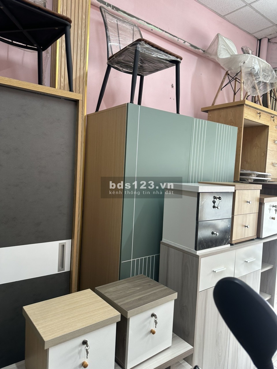 Cần sang mặt bằng cửa hàng đồ nội thất giá CỰC RẺ Hậu Giang Q6