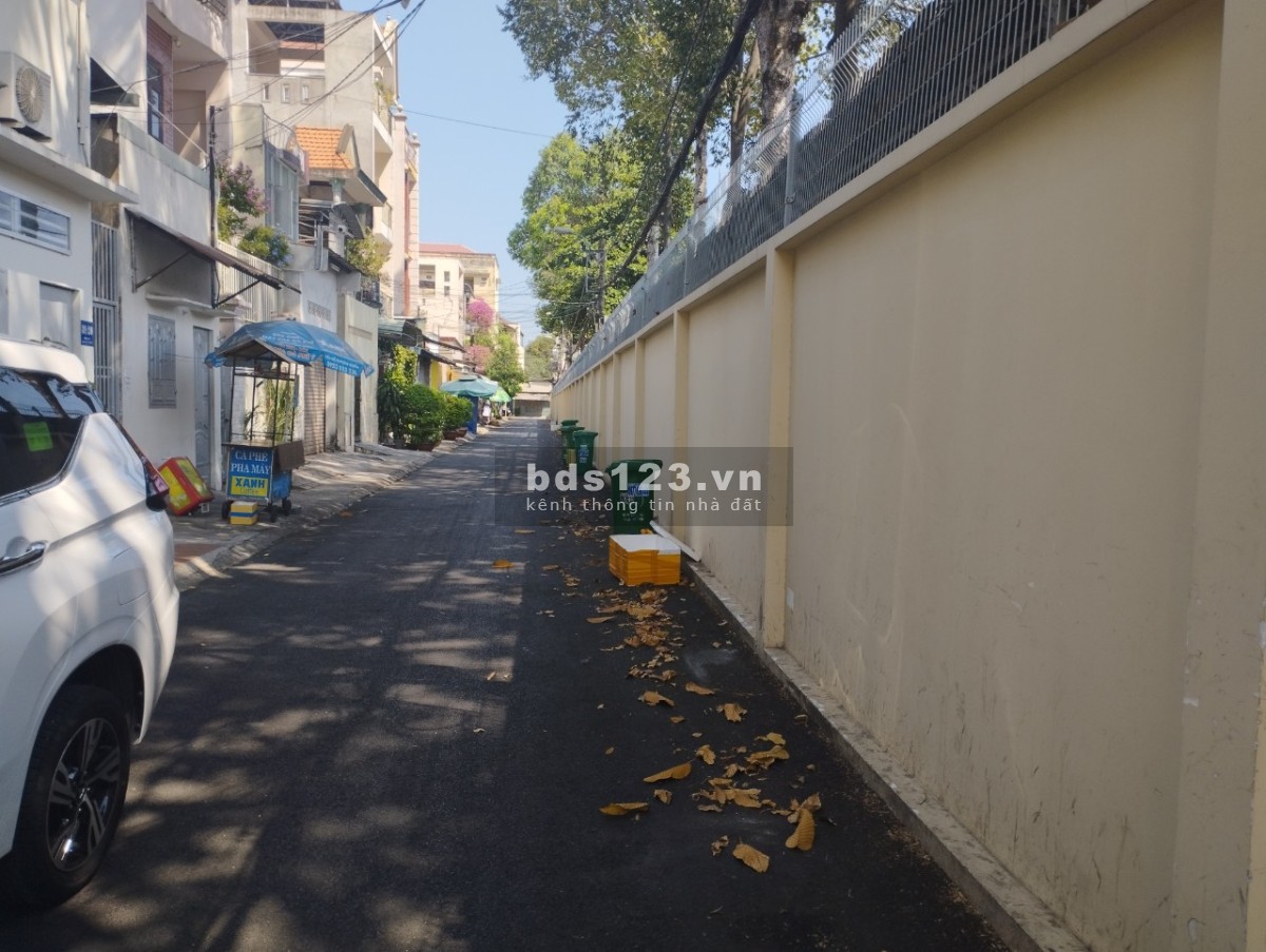 Nhà 1T1L, 2PN, 1WC, hẻm xe hơi, ngay địa học Cảnh Sát, Linh Tây