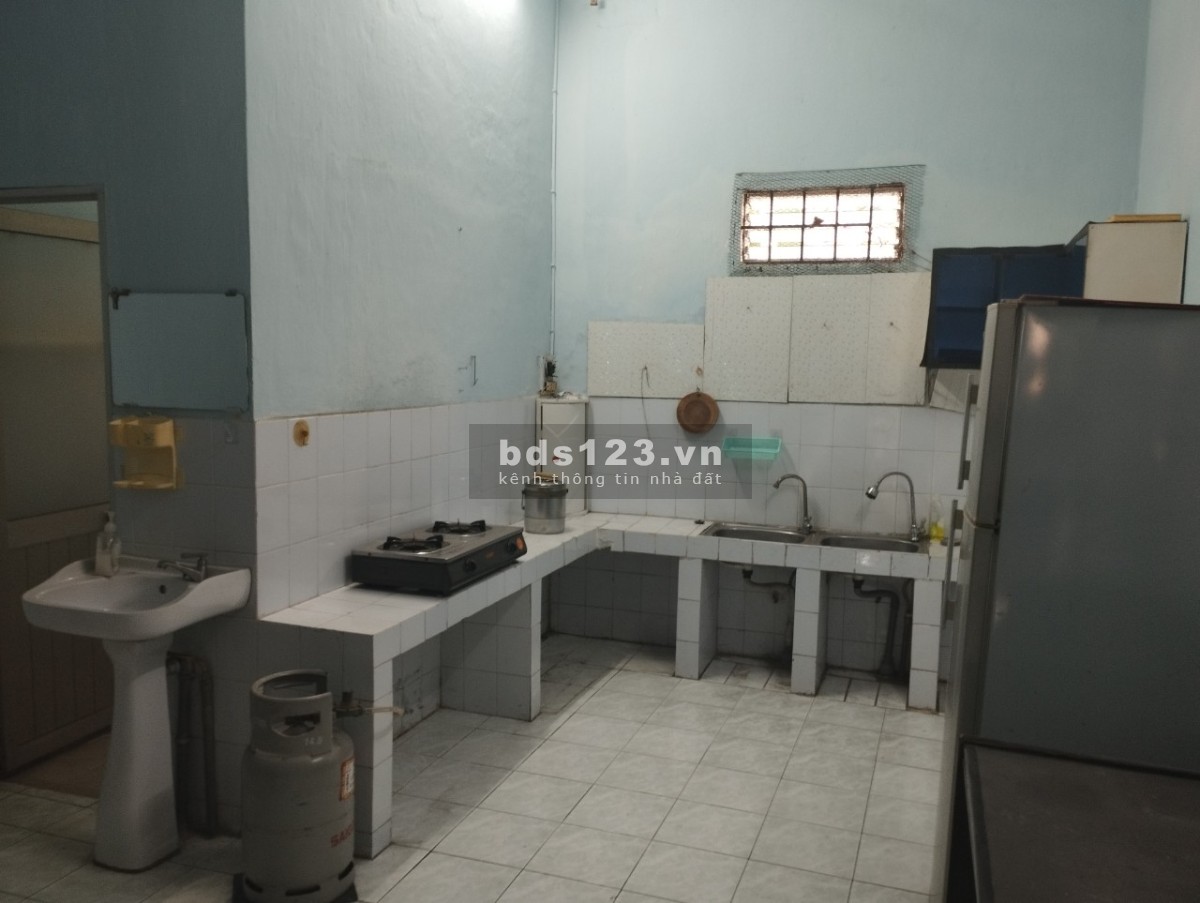 Nhà 1T1L, 2PN, 1WC, hẻm xe hơi, ngay địa học Cảnh Sát, Linh Tây