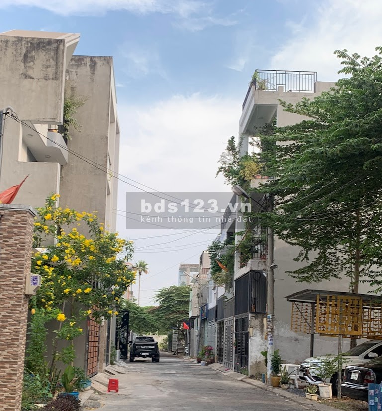 (Thủ Đức) Nhà đẹp hxh bàn cờ 6m, Ngô Chí Quốc 50m2, 3 tầng, 3.85tỷ.