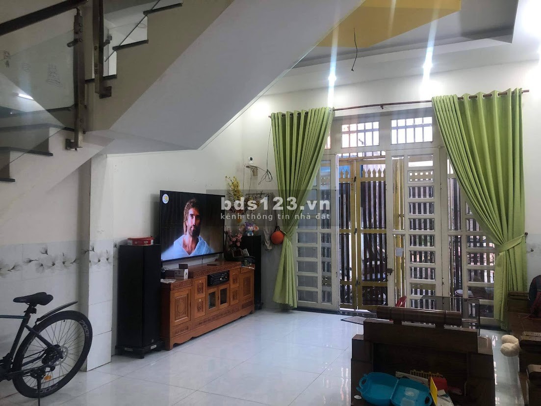 (Thủ Đức) Nhà đẹp hxh bàn cờ 6m, Ngô Chí Quốc 50m2, 3 tầng, 3.85tỷ.