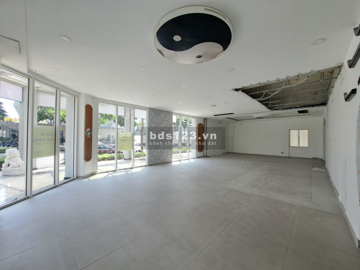 Văn phòng Sala saritown 200m2 - Lầu 2 giá 69 triệu/ tháng