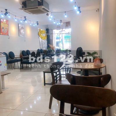 Nhà mặt tiền kinh doanh quán cà phê, trà sữa siêu đỉnh, chỉ nhỉnh 4tỷ