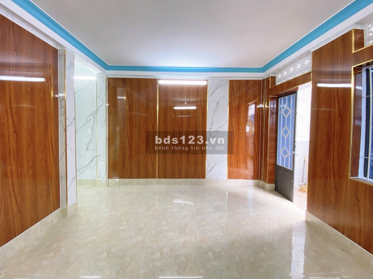 Nhà phố Đường Huỳnh Văn Nghệ, Phường 12, Quận Gò Vấp. Dt: 4.5 x 18m. Sổ công nhận: 74 m2