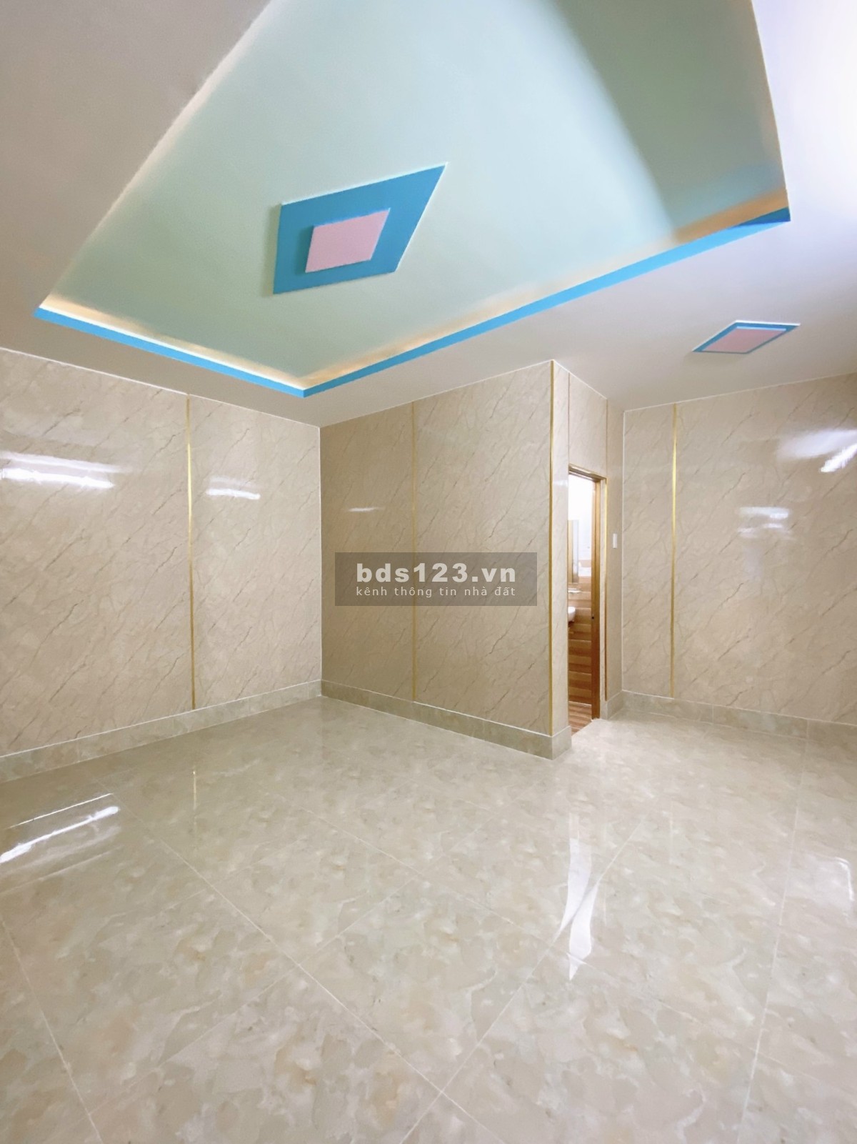 Nhà phố Đường Huỳnh Văn Nghệ, Phường 12, Quận Gò Vấp. Dt: 4.5 x 18m. Sổ công nhận: 74 m2