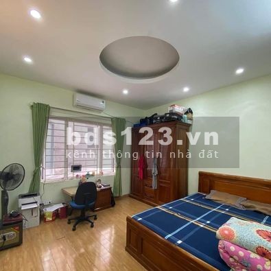 Đầu phố Đại La Ngõ Thoáng yên tĩnh. Diện tích 52m, 3 tầng, 3.75 tỷ