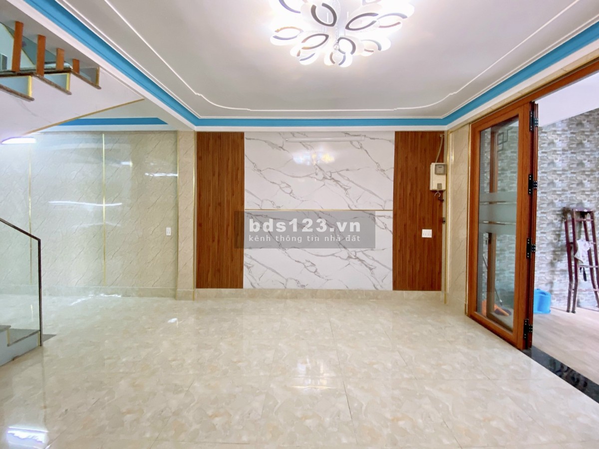 Nhà phố Đường Huỳnh Văn Nghệ, Phường 12, Quận Gò Vấp. Dt: 4.5 x 18m. Sổ công nhận: 74 m2