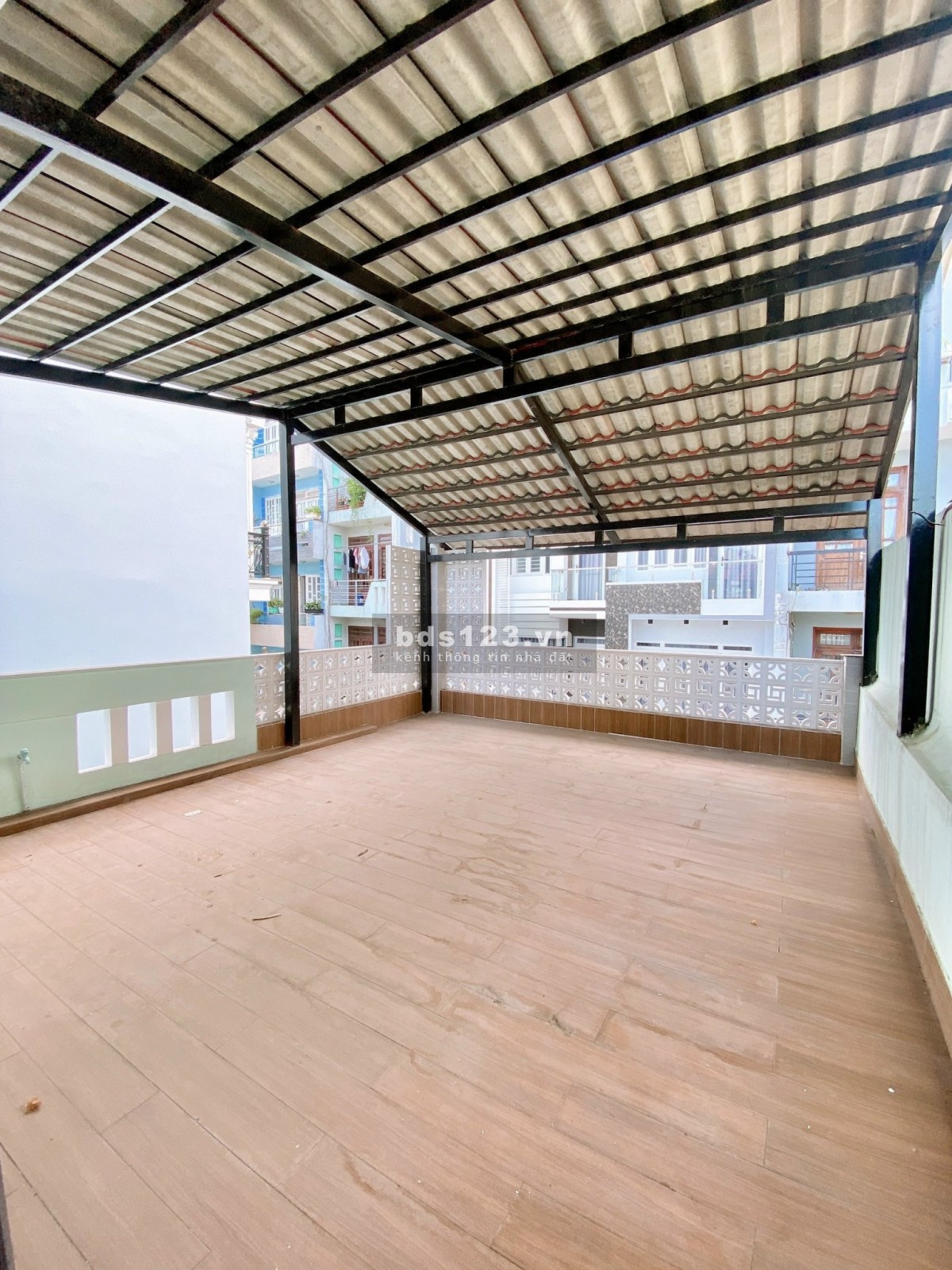 Nhà phố Đường Huỳnh Văn Nghệ, Phường 12, Quận Gò Vấp. Dt: 4.5 x 18m. Sổ công nhận: 74 m2