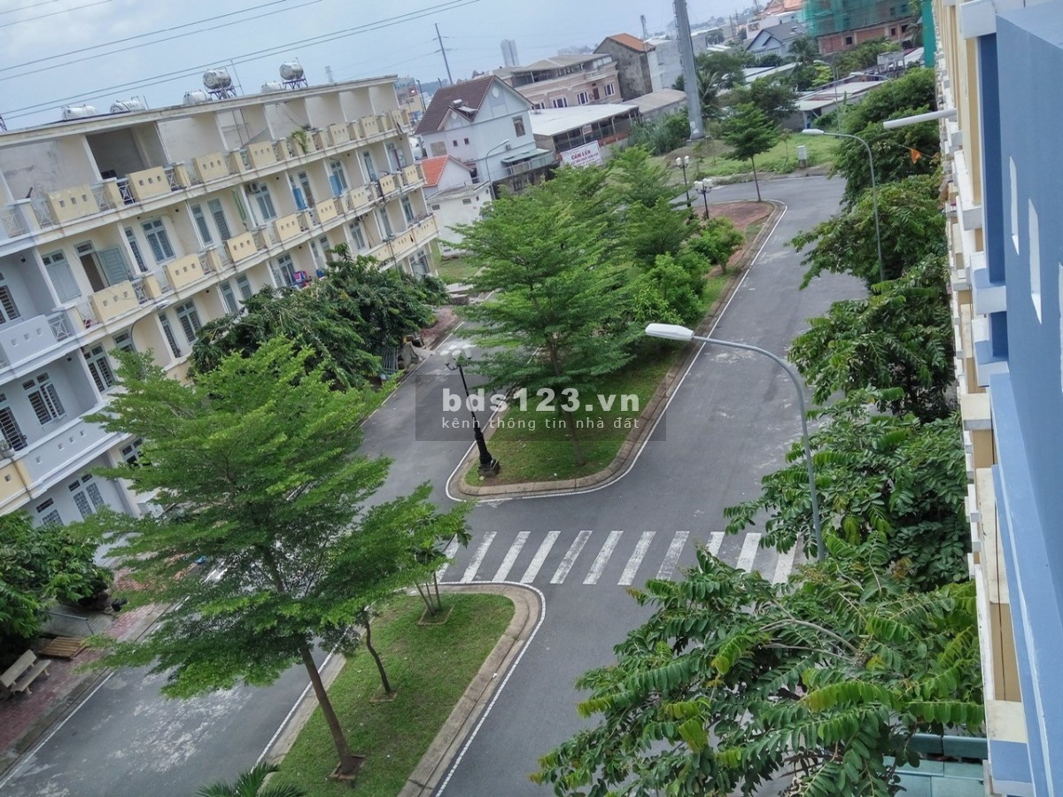 Nhà 1T3L, 4PN, 4WC, kế bên công viên Phạm Văn Đồng, Linh Đông, Thủ Đức