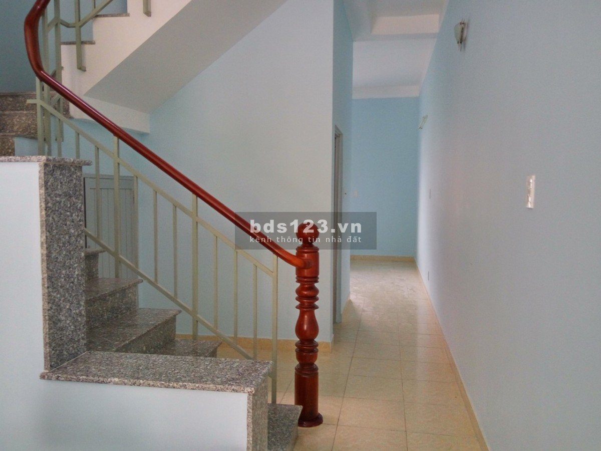 Nhà 1T3L, 4PN, 4WC, kế bên công viên Phạm Văn Đồng, Linh Đông, Thủ Đức