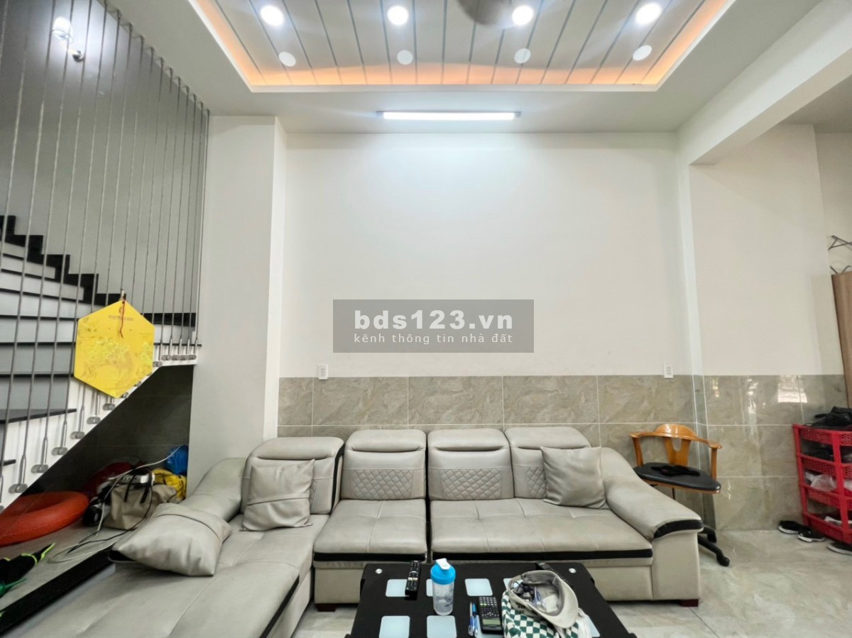 Bán 331/70/ Phan Huy Ích, Phường 14, Gò Vấp, diện tích 4m15m, 1 trệt 3 tầng