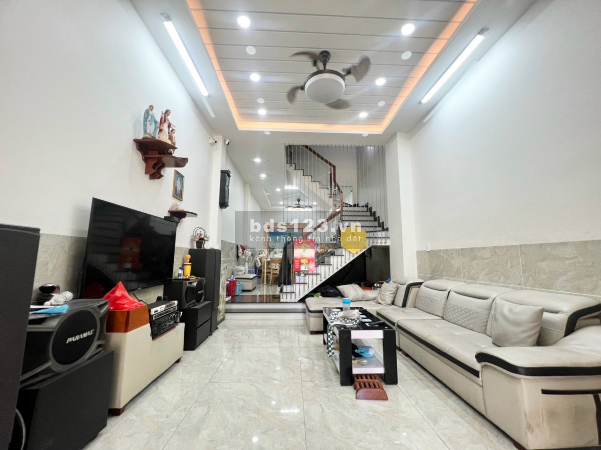 Bán 331/70/ Phan Huy Ích, Phường 14, Gò Vấp, diện tích 4m15m, 1 trệt 3 tầng