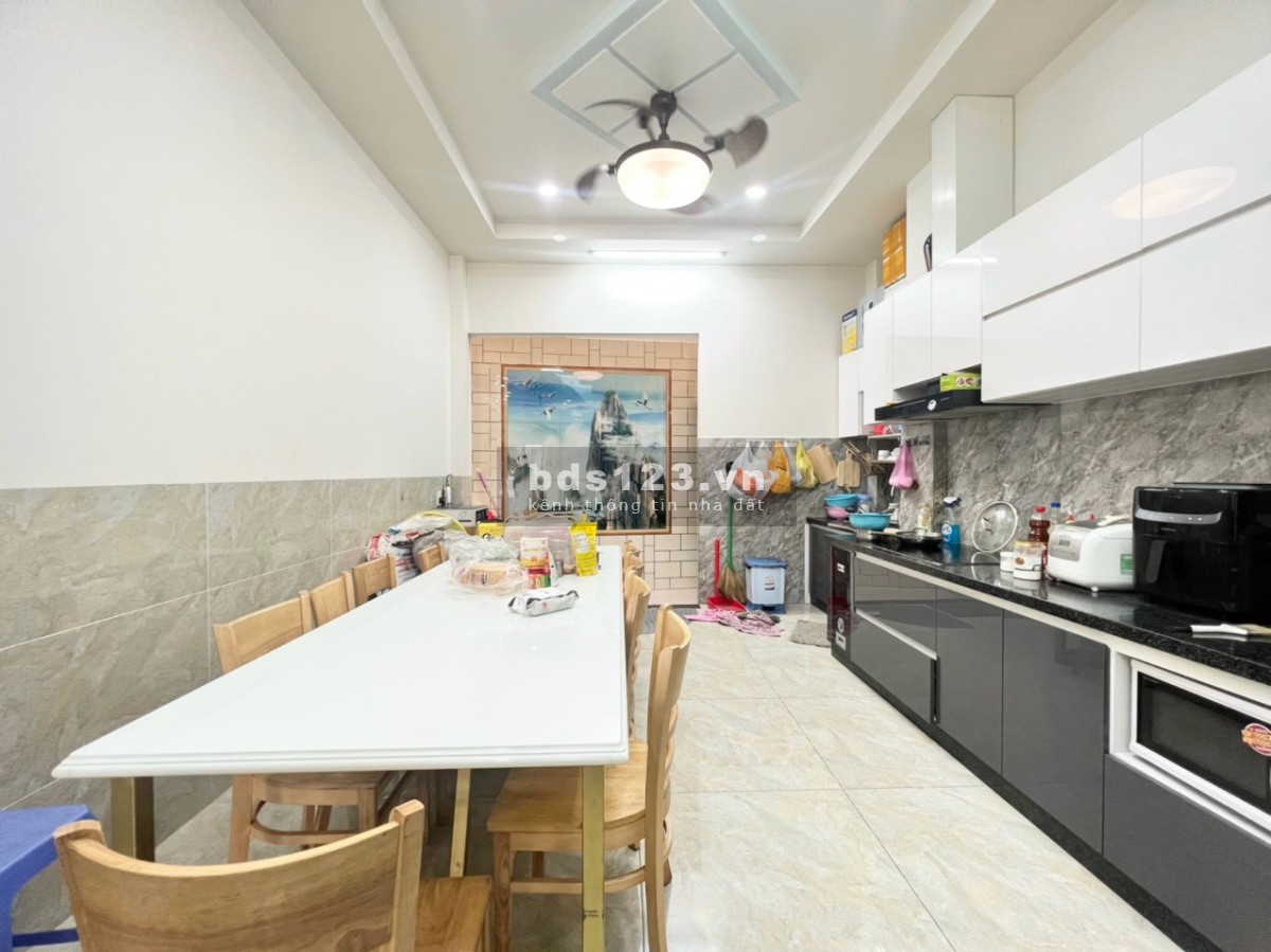Bán 331/70/ Phan Huy Ích, Phường 14, Gò Vấp, diện tích 4m15m, 1 trệt 3 tầng