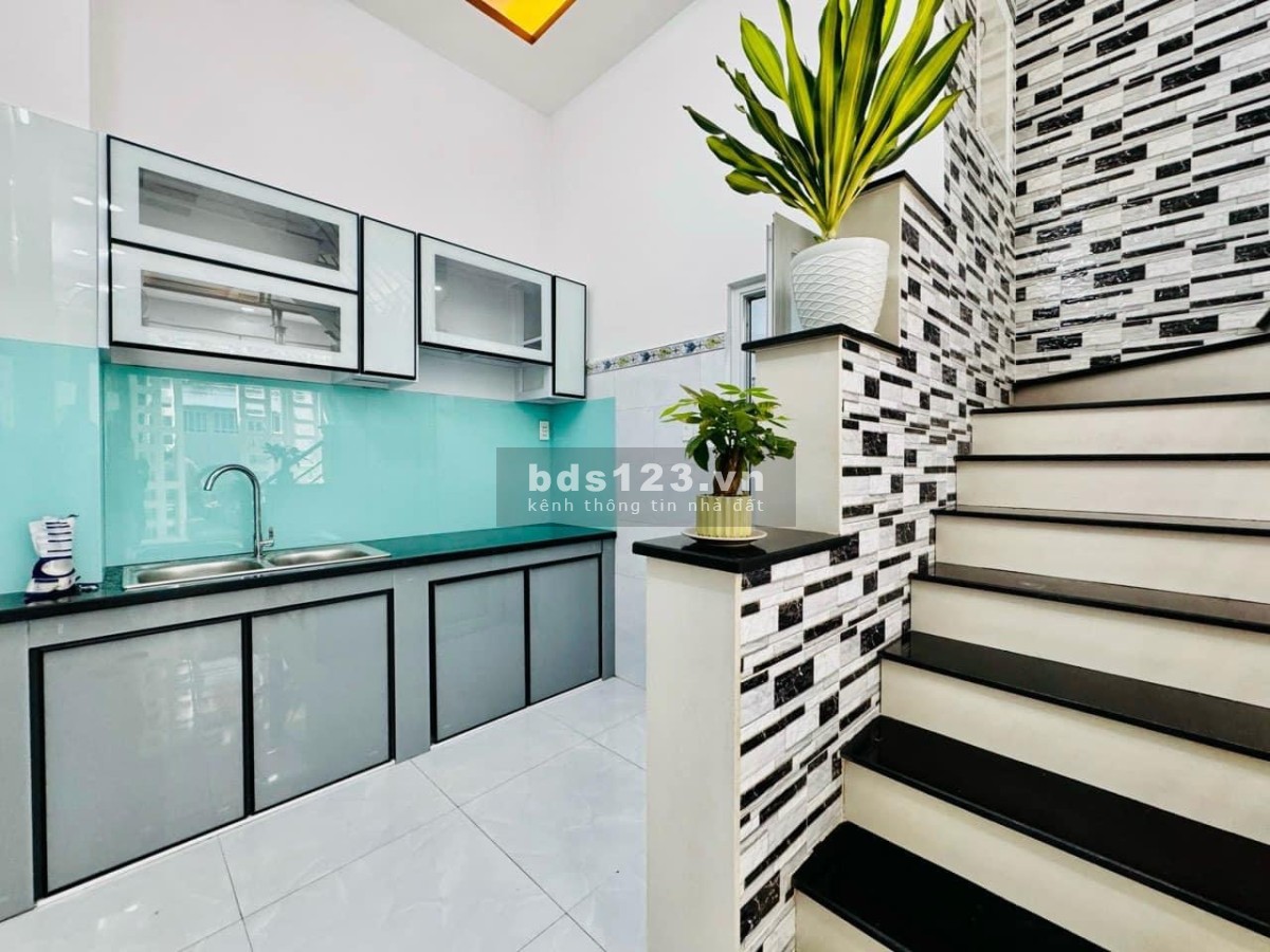 Bán nhà:Vị trí: 49/2/27 Đường Số 51 Phạm Văn Chiêu F14 Diện tích: 3.57m9m. Đúc 1 trệt 1 lầu 2