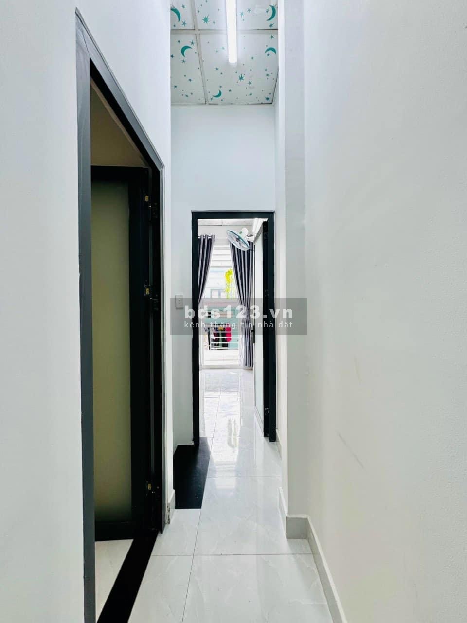 Bán nhà:Vị trí: 49/2/27 Đường Số 51 Phạm Văn Chiêu F14 Diện tích: 3.57m9m. Đúc 1 trệt 1 lầu 2
