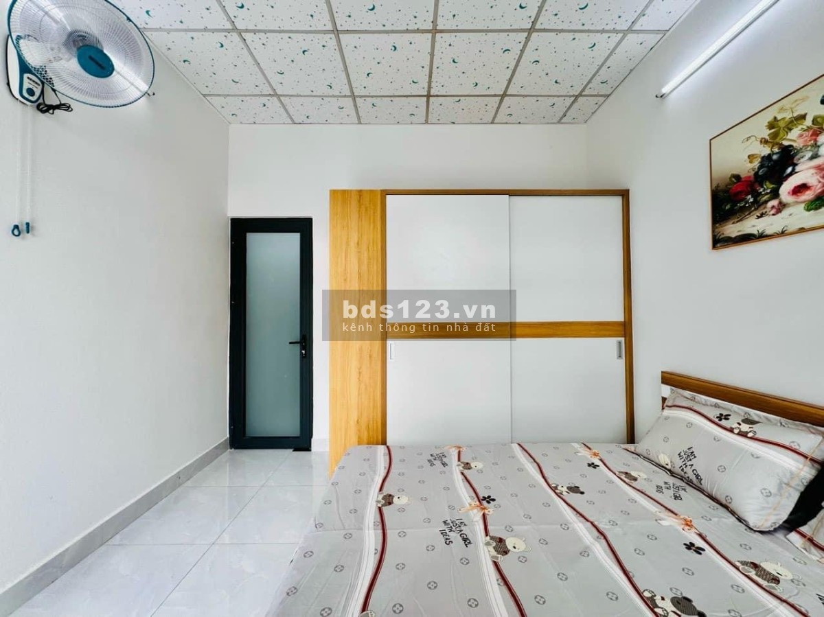Bán nhà:Vị trí: 49/2/27 Đường Số 51 Phạm Văn Chiêu F14 Diện tích: 3.57m9m. Đúc 1 trệt 1 lầu 2