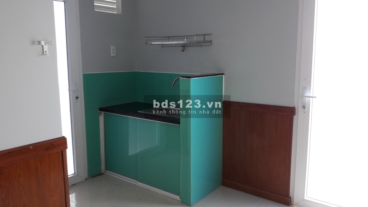 Còn 1 phòng có ban công ở ngay giảm giá còn 2,6 tr/th