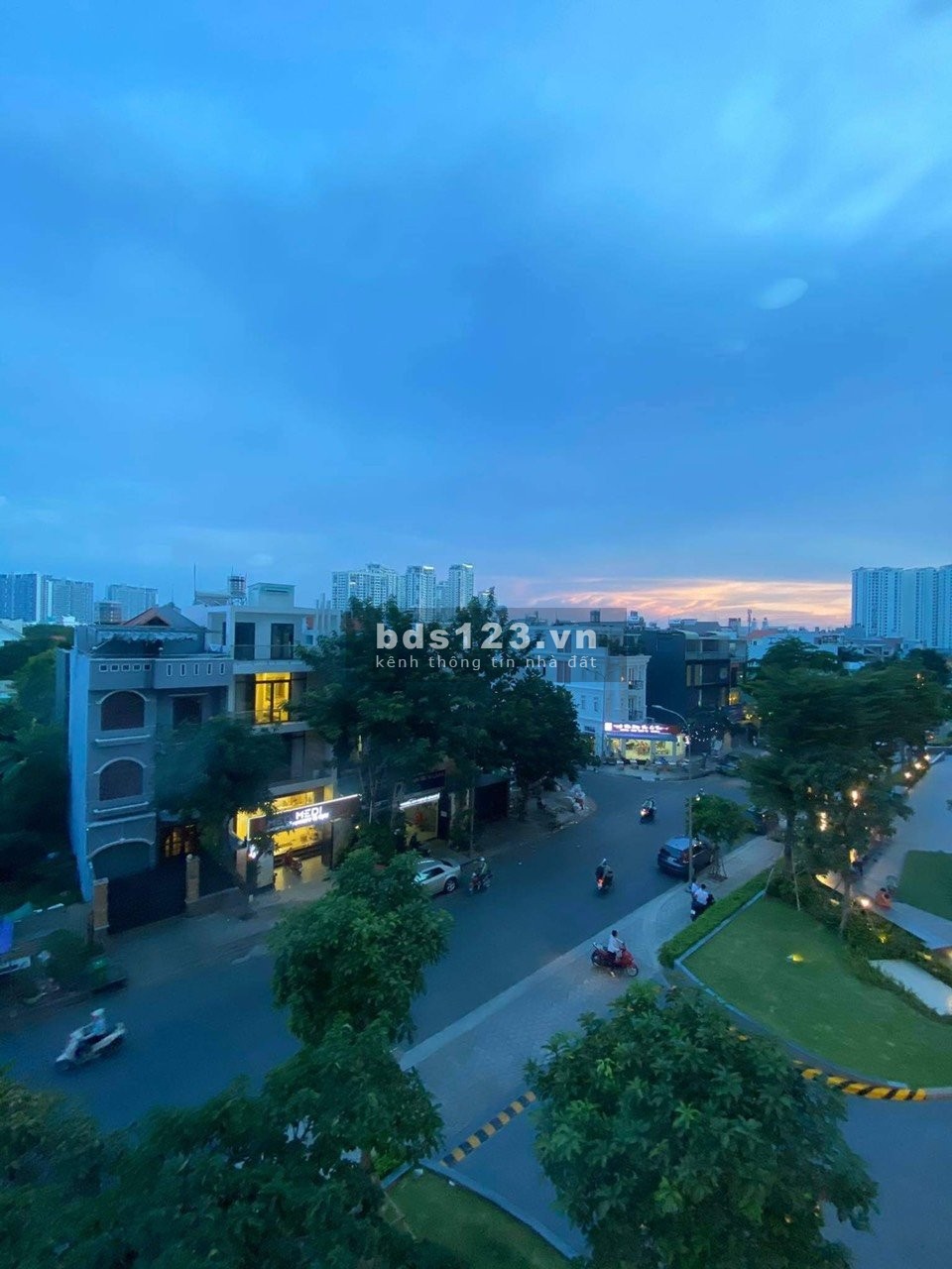 Hot deal bán officetel The Sun Avenue 63m2 - Giá chỉ 2.85 tỷ căn góc vị trí đẹp