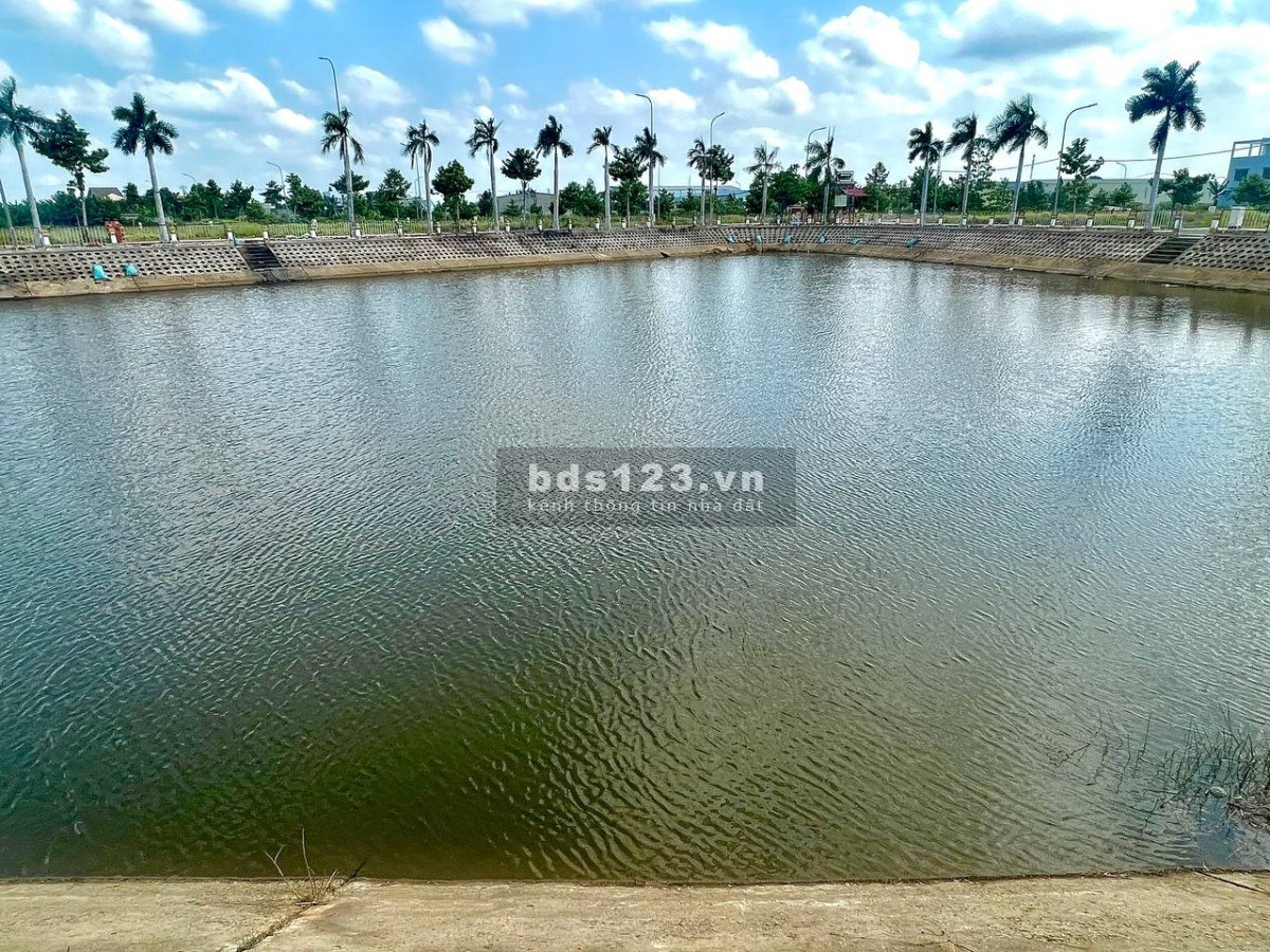 Bán đất sổ hồng riêng Trung Tâm Thị Trấn Thủ Thừa, Long An 100m2