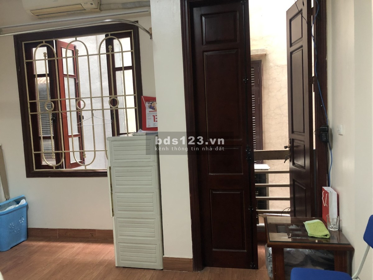 Bán nhà riêng 44m2 ngay tại Phố Mai Dịch, Cầu Giấy. Giá 8.5 tỷ