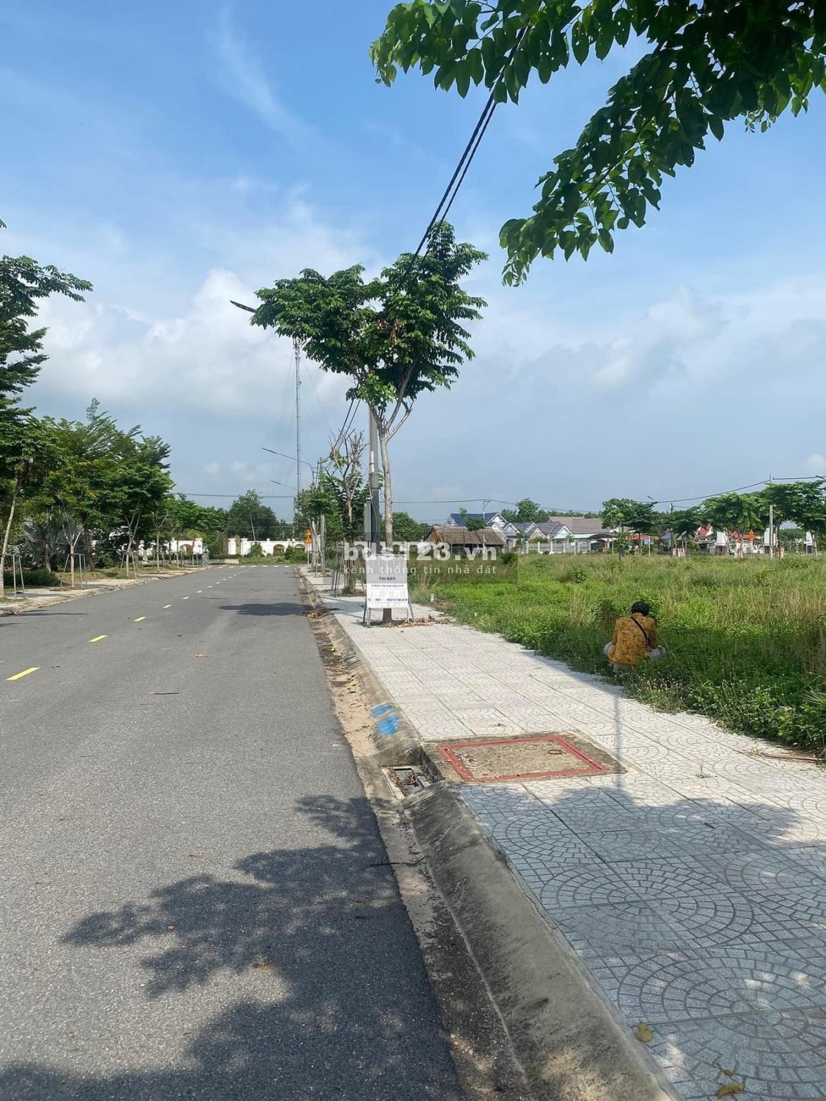 Cần bán lô đất full thổ cư 5m x 17m giá 1ty250 trong KDC Bình Hưng