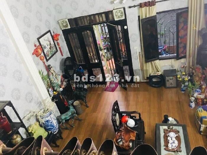 Bán nhà Nguyễn công Trứ, 4 tầng, 70m2, đúc BTCT kiên cố, cách 15m nhà ra mặt phố, 6.2 tỷ còn TL