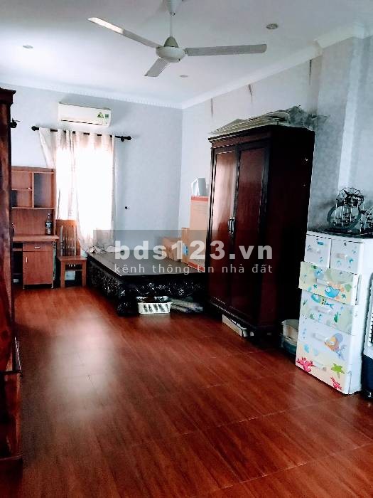 Bán nhà Nguyễn công Trứ, 4 tầng, 70m2, đúc BTCT kiên cố, cách 15m nhà ra mặt phố, 6.2 tỷ còn TL