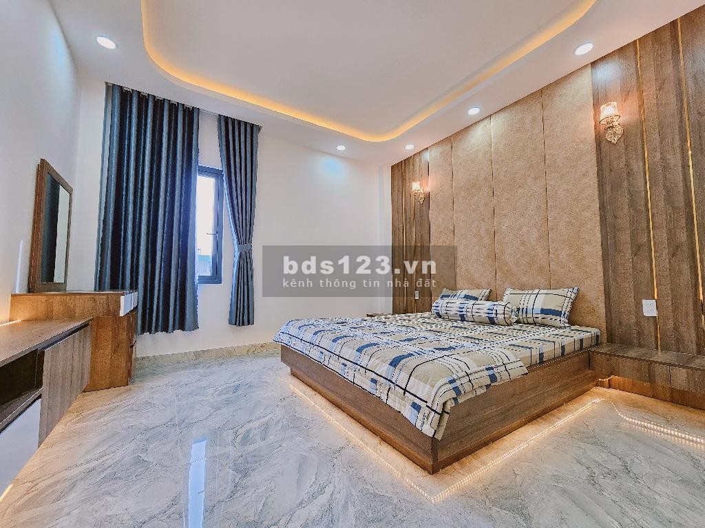 Bán nhà, mới, hẻm rộng ô tô tránh, Trần Thị Năm, 80m2, 8.3 tỷ thương lượng, 6 tầng