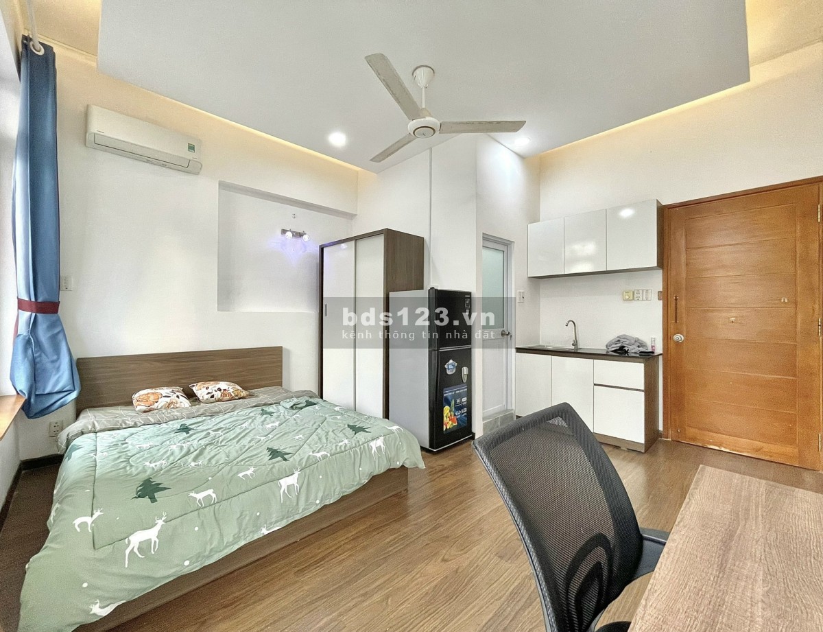 CHDV ban công lớn - Phòng ngủ cửa sổ đón nắng - Full nội thất xinh đẹp - Ngay trung tâm Bình Thạnh